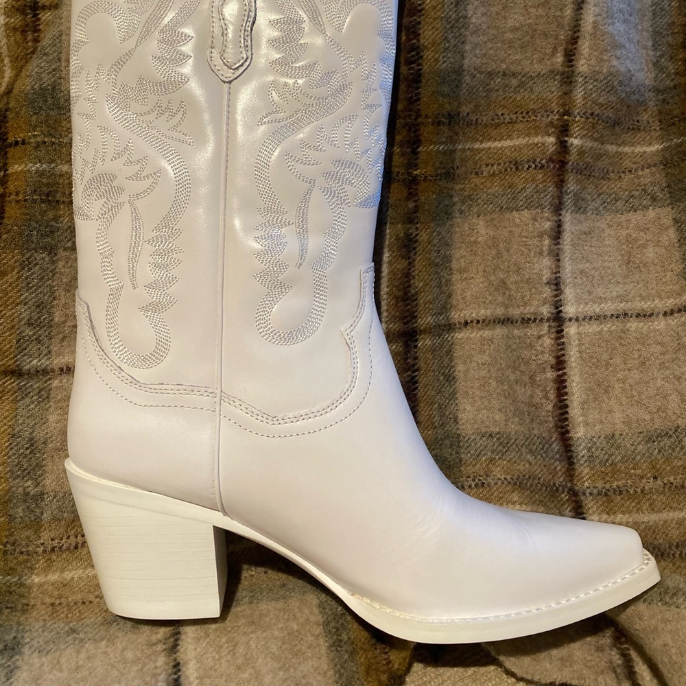Jeffrey Campbell Dagget Western Boot - white